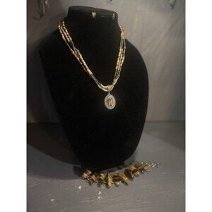 A65 Gorgeous Tigers Eye Jewelry Set Includes Bracelet, Necklace, And Earrings